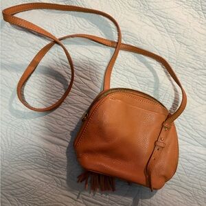 HOBO Nash Leather Crossbody Bag in Cashew